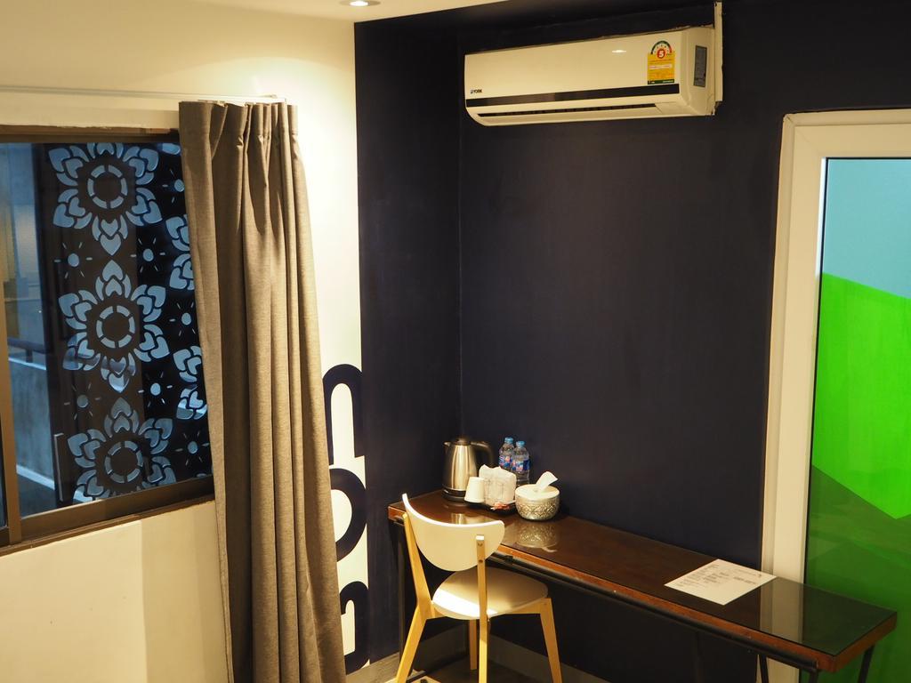 Art-C House Hotell Phuket Exteriör bild