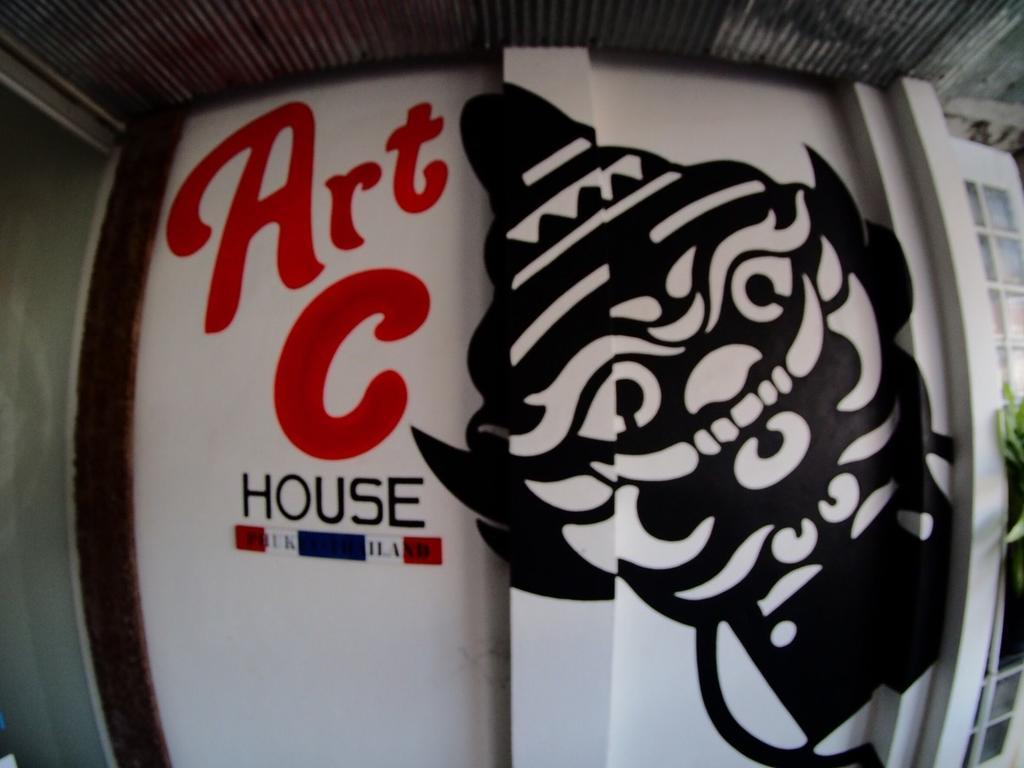Art-C House Hotell Phuket Exteriör bild