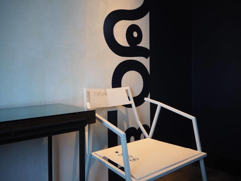 Art-C House Hotell Phuket Exteriör bild